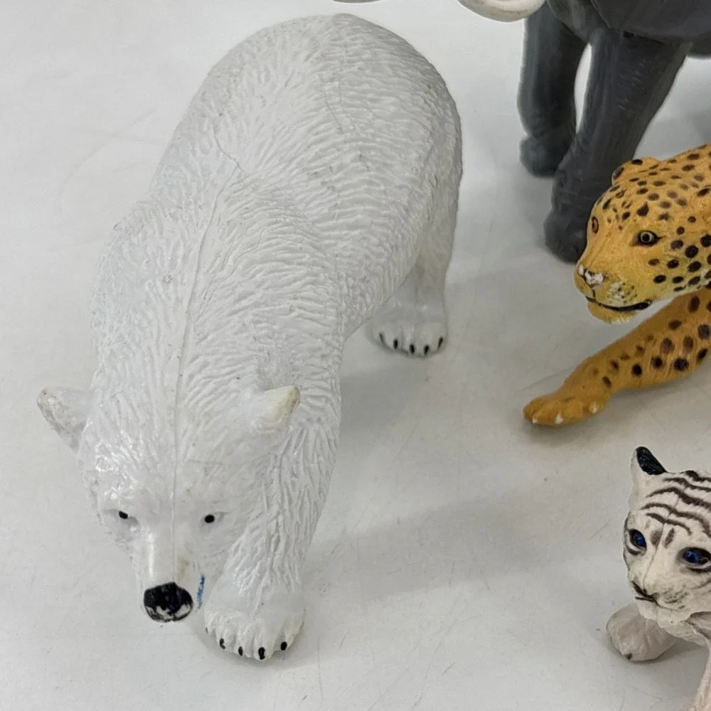 AAA PVC Jungle Arctic Animals Figures Lot‎ of 5 White Tiger Elephant Leopard